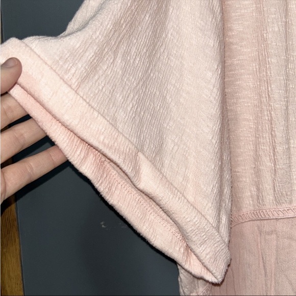 Plus Size Pink Blouse 1X - Picture 3 of 3